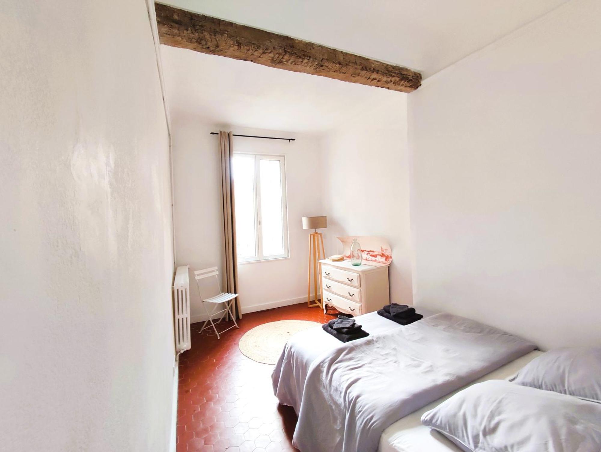 Appartement Climatise Parking Gratuit Surveille أفينيون المظهر الخارجي الصورة