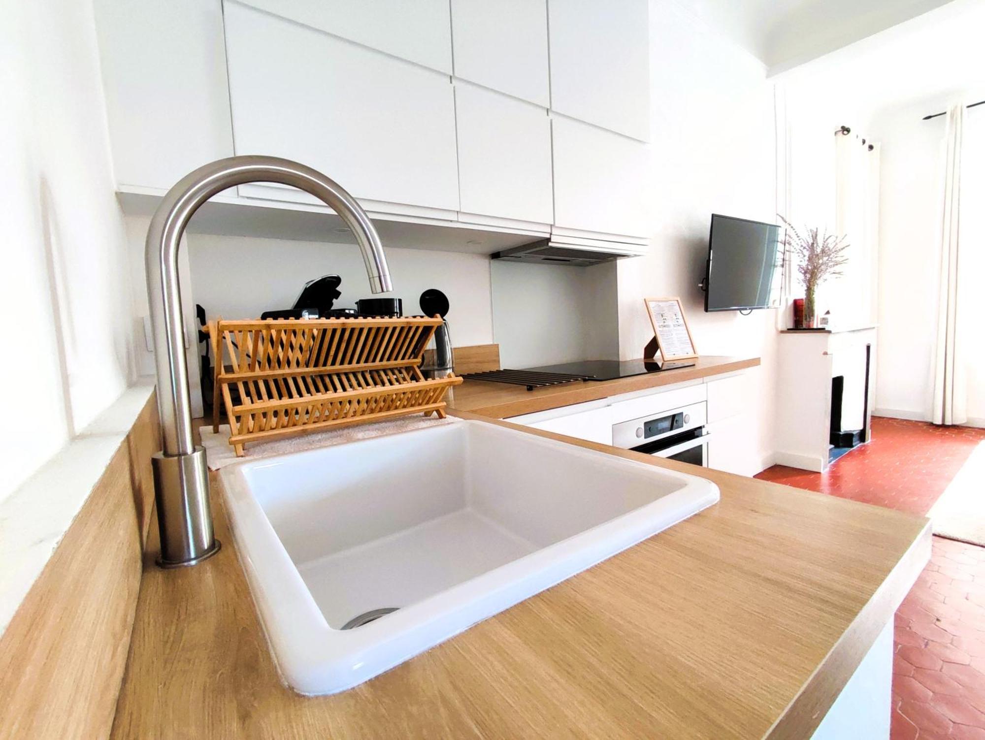 Appartement Climatise Parking Gratuit Surveille أفينيون المظهر الخارجي الصورة